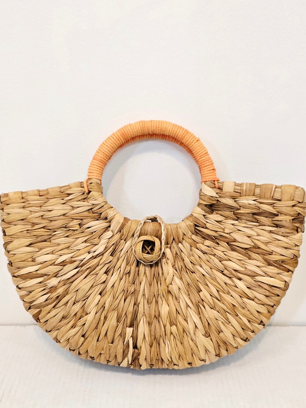 Chic Straw Half-Moon Handbag with Peach Wrapped Handles – Summer Beach Boho Tote